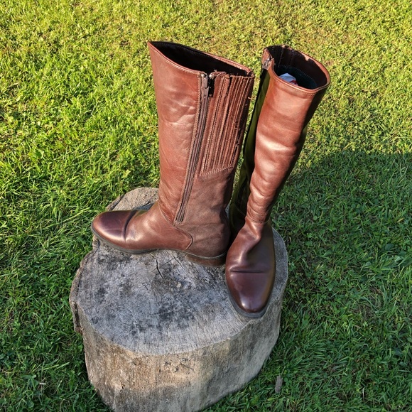 Santana Canada brown leather boots, waterproof, fleece lined, size 7 1/2, zipper - Picture 6 of 8